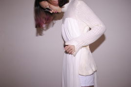 獨(dú)家設(shè)計(jì)女神超長紗拼接毛衣長袖飄逸連衣裙 秋冬季的優(yōu)雅之選